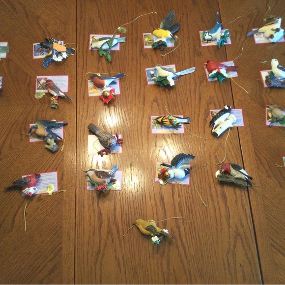 Danbury Mint Songbird Ornaments Set of 25 - Picture 1 of 7